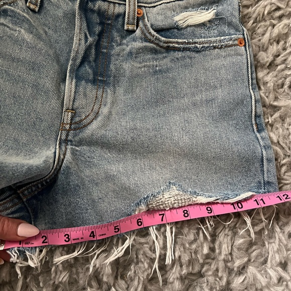 Levi’s shorts - Picture 7 of 8